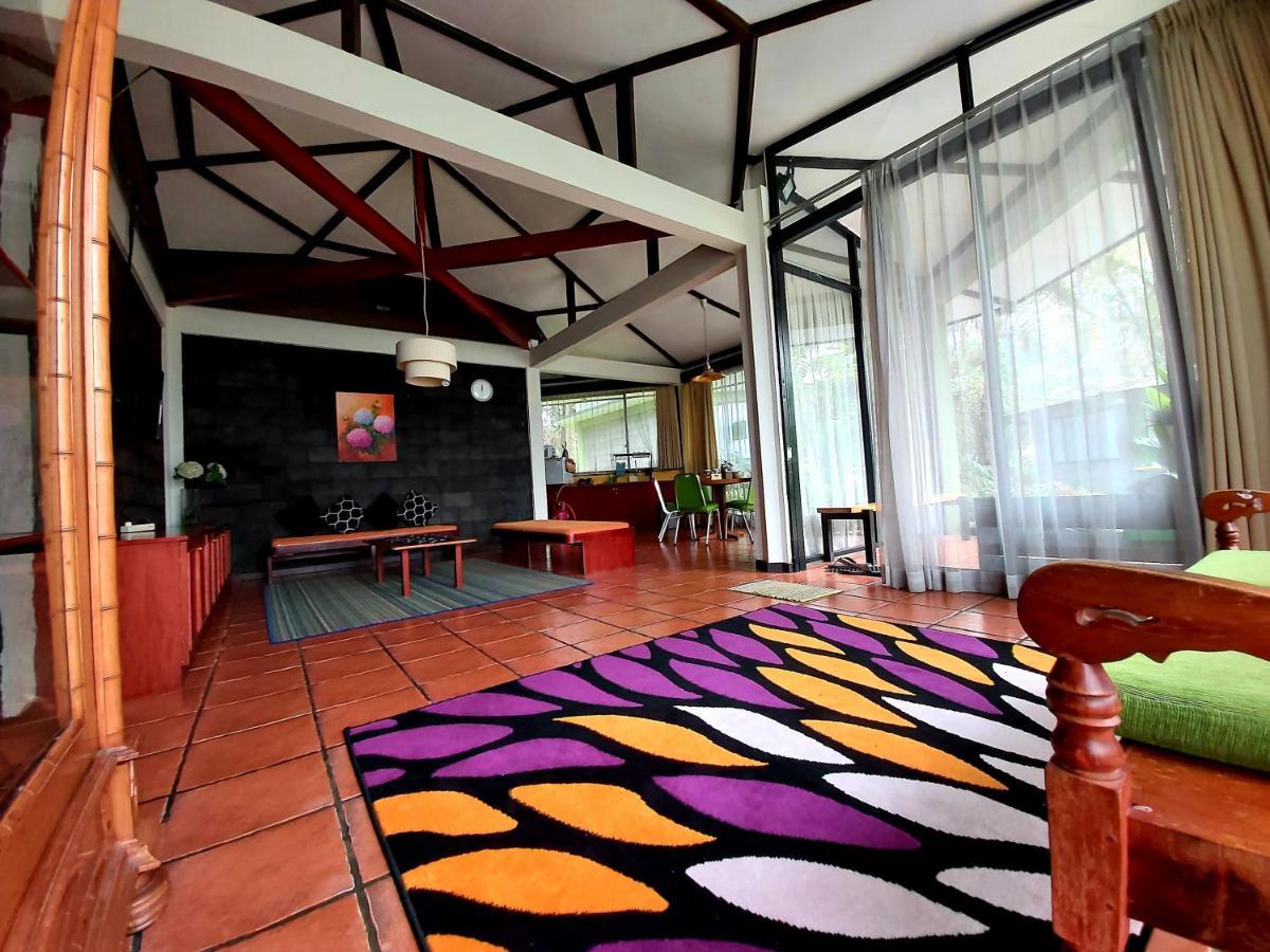 Vila Kolmas 59 Villa Bongkor ภายนอก รูปภาพ